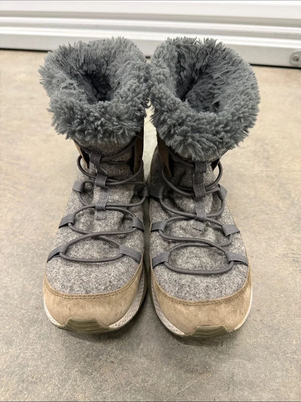 Sperry Women's Grey Faux Fur Cuff Winter Boots